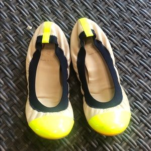 J Crew flats, like new. Has elastic band around